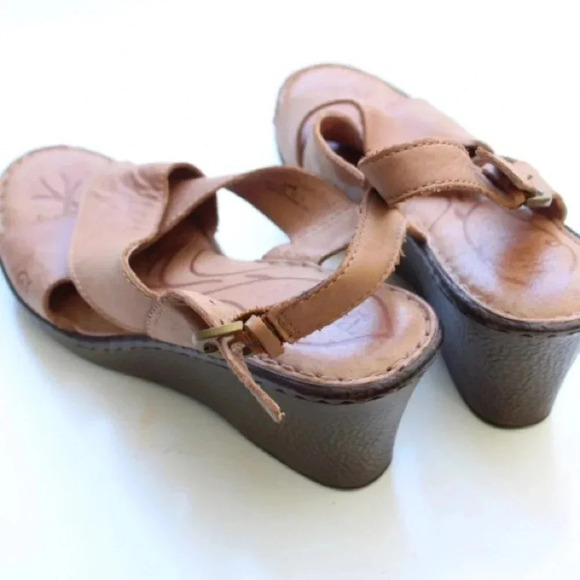 Born wedge sandals - Picture 9 of 11